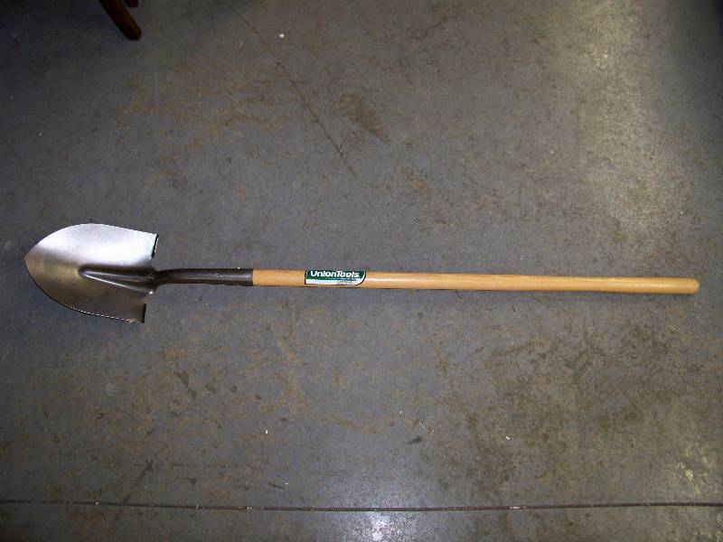 lot 469 image: Uniontools Shovel
