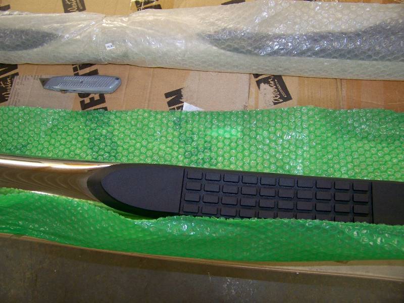 lot 485 image: Pair of Tubular Step Bars for Quad Cab Pickup