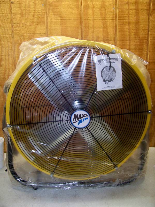 lot 496 image: MaxxAir Tilt Fam