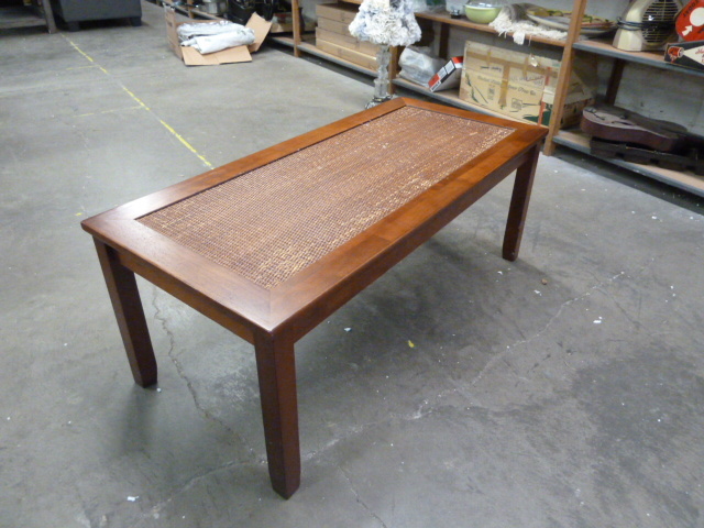 lot 220 image: BENCHCOFFEE TABLE