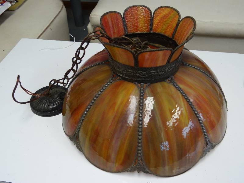 lot 2901 image: Antique 100 Year Old Decorative Leaded Glass Ceiling Hung Lighting Fixture