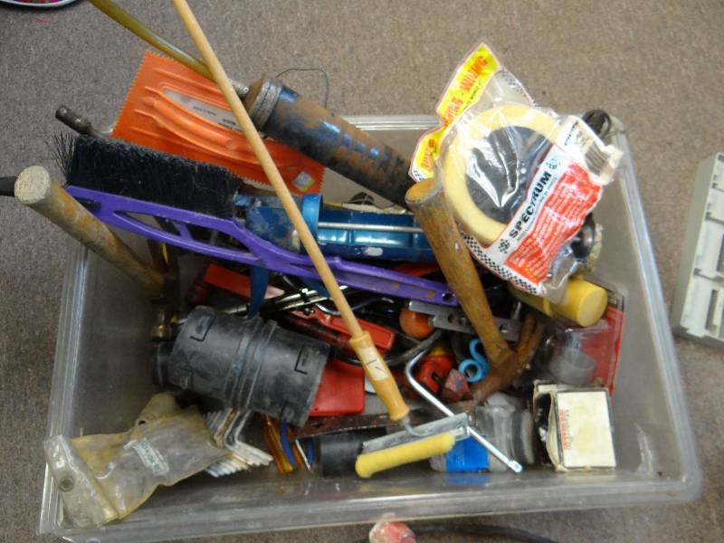 lot 2920 image: Large Assorted Lot of Misc Hand Tools And tub