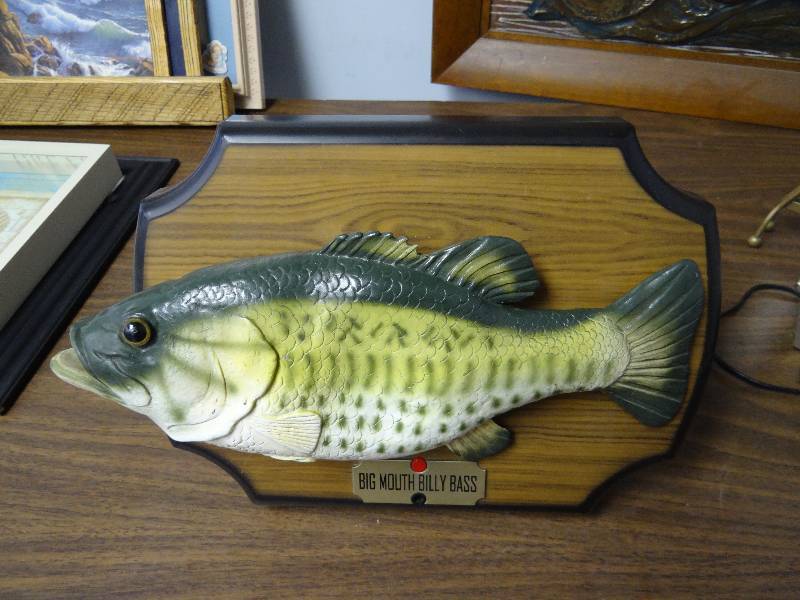 lot 2938 image: Bid Mouth Billy Bass