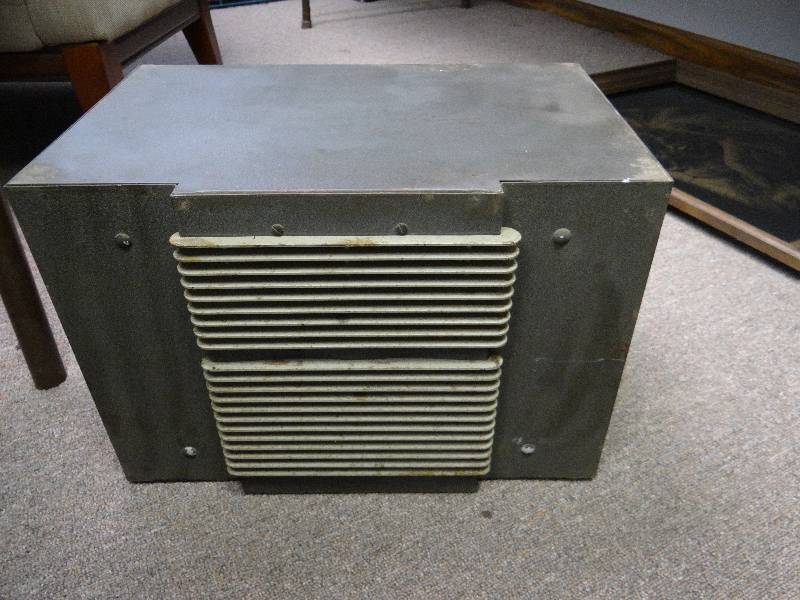 lot 2949 image: Vintage Wall Mounted Metal Container Military Hall Speaker
