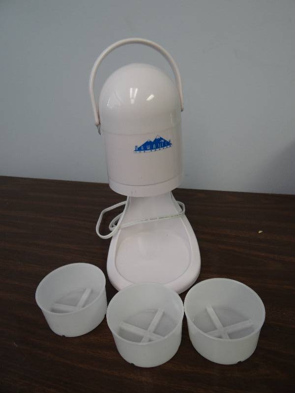 lot 2950 image: Hawaii Ice Shaver Counter top w Attachment Bowls