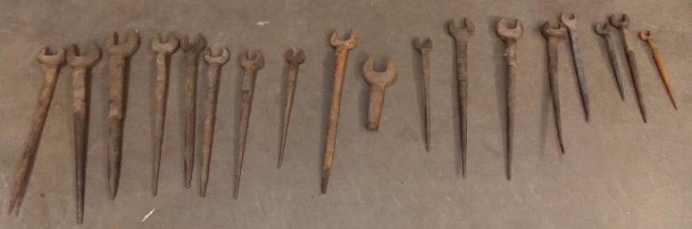 lot 1352 image: Lot of 18 Wrenchs