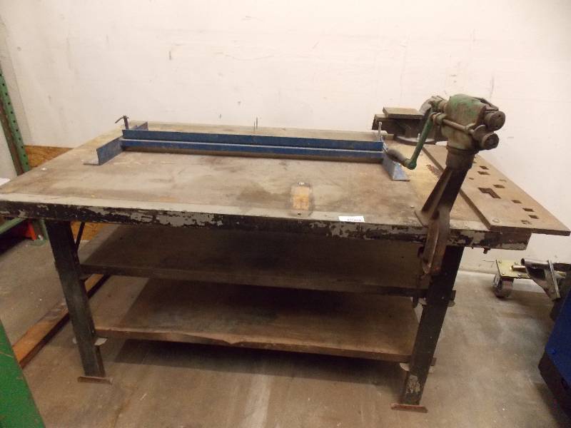lot 1410 image: Table with Easy Edger, Vise, & Blue Metal Sheet metal Brake