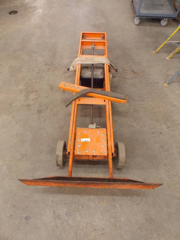 lot 102 image: Woodword Utility Dolly