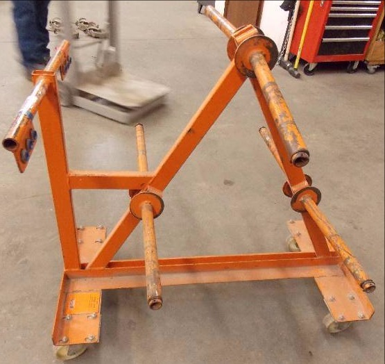 lot 124 image: 6 REEL WIRE CART