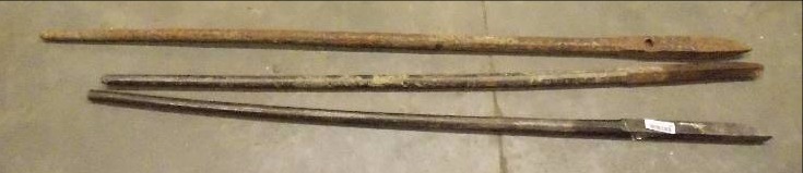 lot 137 image: Lot of 3 Pry Bars