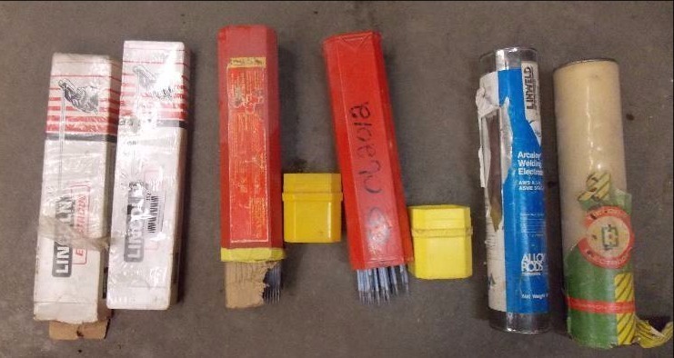 lot 152 image: Misc Welding Rods