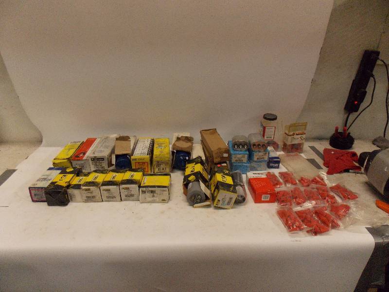 lot 173 image: Lot of HVAC Components