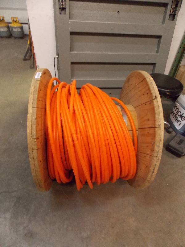 lot 185 image: Roll of Pex Tubing