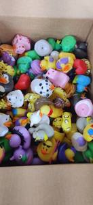lot 7307 image: Bunch of Assorted Rubber Ducks In a Box
