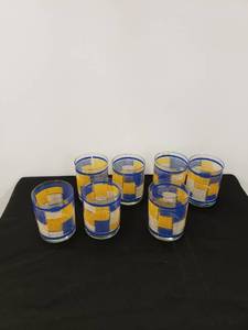 lot 5472 image: set 7 retro glasses