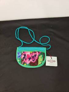 lot 5501 image: little purse