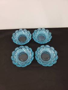 lot 5510 image: set 4 blue dishes