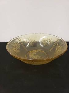 lot 5514 image: yellow glass bowl