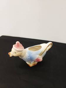 lot 5517 image: ceramic duck creamer