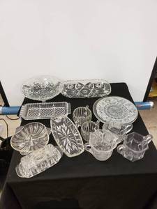 lot 5526 image: lot of clear glass