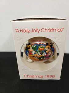 lot 5531 image: mickey & Pluto ornament