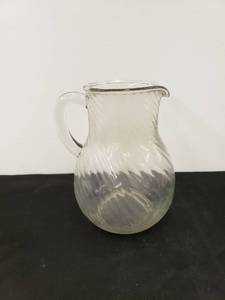 lot 5571 image: swirly glass pitcher
