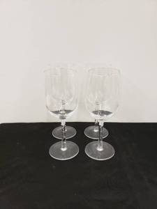 lot 5572 image: set 4 wine glasses