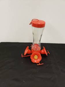 lot 5576 image: hummingbird feeder