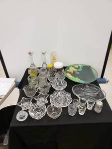 lot 5578 image: l9t of clear glassware