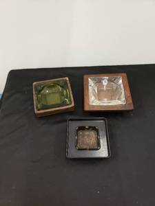 lot 5579 image: lot of old ashtrays