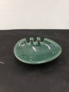lot 5582 image: Green pottery ashtray