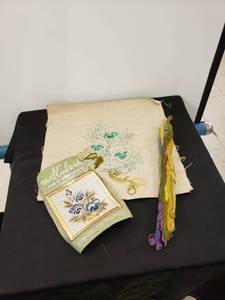 lot 5595 image: needlecraft kit