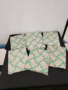 lot 5640 image: lot of retro material