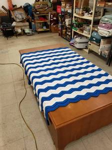 lot 5664 image: bluewhite crocheted throw