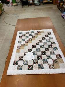 lot 5668 image: small quilt