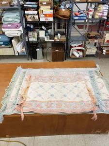 lot 5677 image: lot of rugs