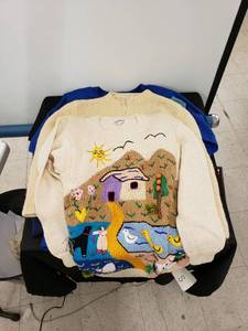 lot 5695 image: lot of sz Small shirtssweaters