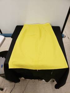lot 5709 image: vtg. yellow A-Line skirt sz unknown