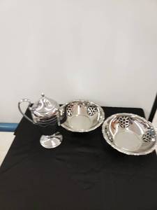 lot 5738 image: lot of silver items