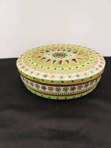 lot 5754 image: old tin