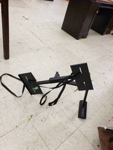 lot 5783 image: TV mount