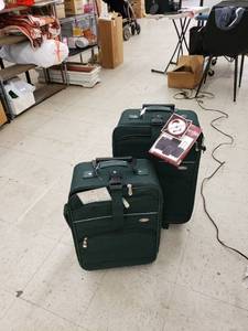 lot 5787 image: pair green suitcases