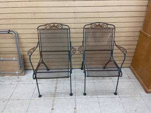 lot 8496 image: 2 metal chairs