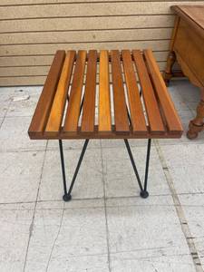 lot 8499 image: side table