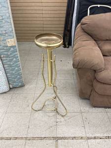 lot 8536 image: gold plant stand