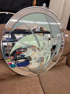 lot 8537 image: round mirror