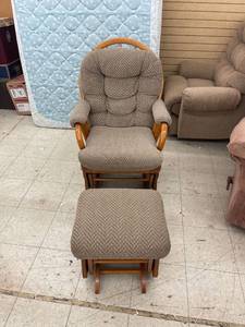 lot 8541 image: glider chair and foot rest