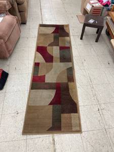 lot 8549 image: 27x90 rug
