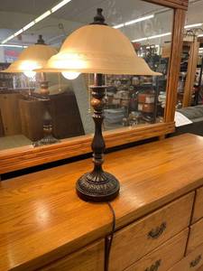 lot 8558 image: table lamp