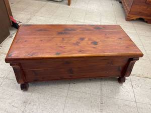 lot 8580 image: cedar chest